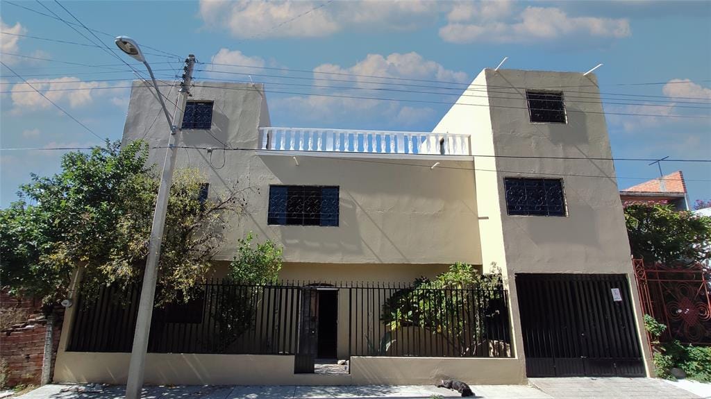 146 Calle Cuahtemoc Ave